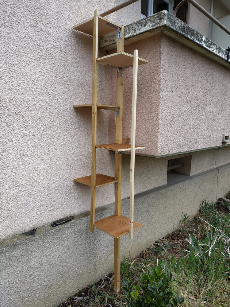 fabrication d'échelle de balcon pour chats