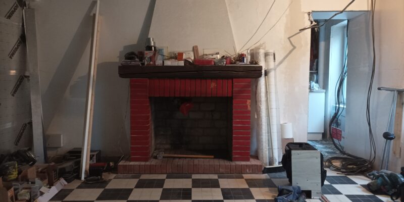 Démolition cheminée pour poele à bois à Luzy